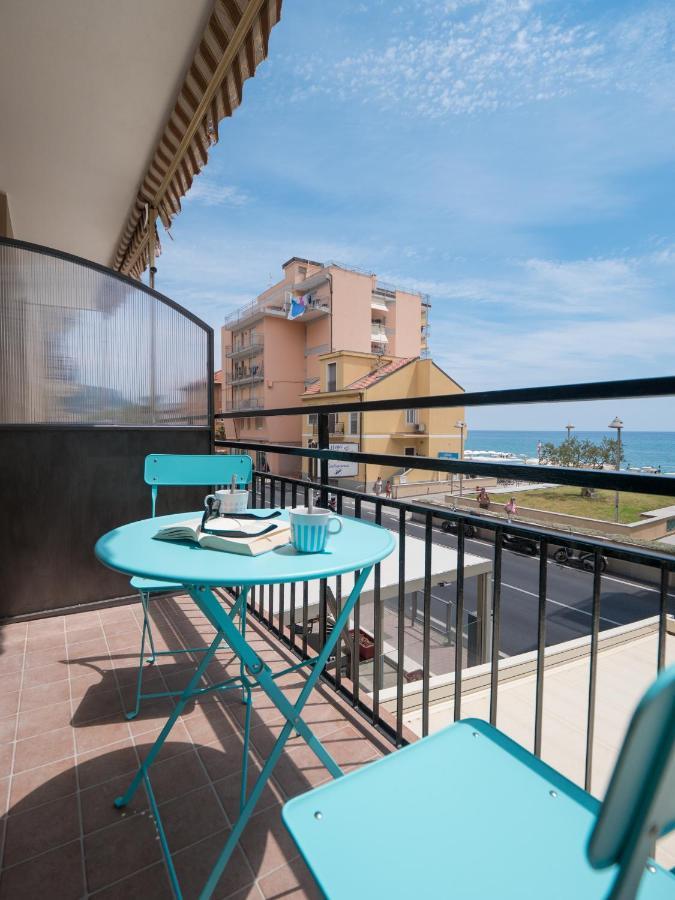 Babyaccommodation Family Experience III Pietra Ligure Exterior photo